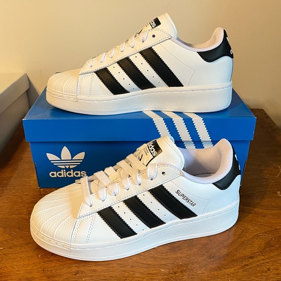 ADIDAS Women's White Superstar XLG Shoes - Picture 11 of 11